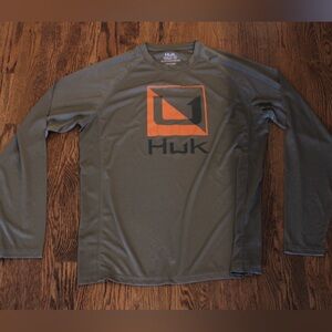 Men’s Green Huk shirt